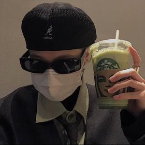 老师让我吃她胸🐻摸她奶
